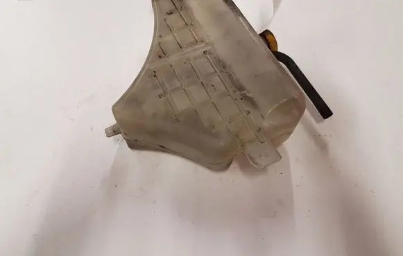 Mazda 6 Coolant expansion tank/reservoir