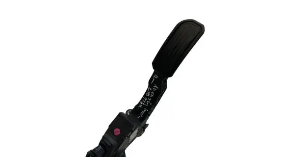Toyota Avensis T270 Accelerator throttle pedal 7811002022 03905736740 12080A