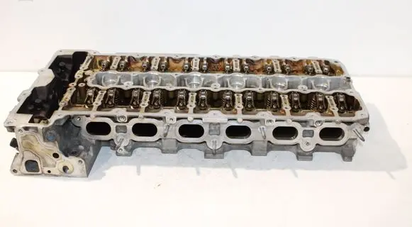 BMW 5 E60 E61 Engine head 7571686