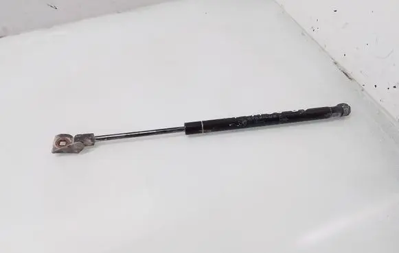 Jeep Grand Cherokee (WK) Rear window strut damper 