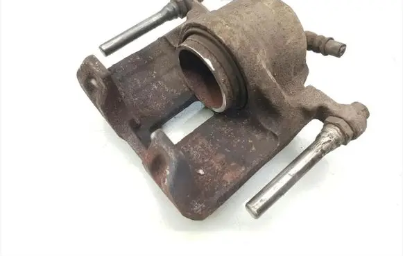 Honda FR-V Front brake caliper