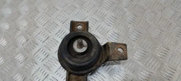 Hyundai Santa Fe Engine mount bracket 218122B500