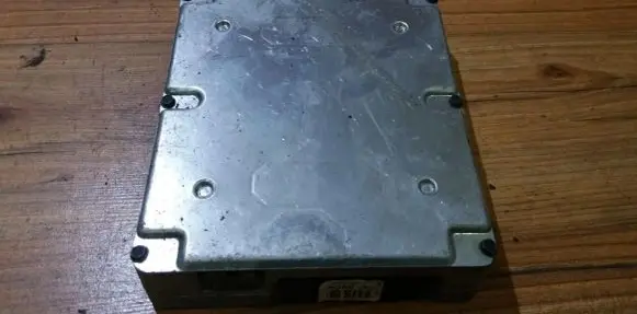 Ford Mondeo MK II Engine control unit/module 97bb12a650abb 97bb-12a650-abb