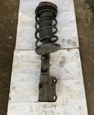 Suzuki Grand Vitara II Front shock absorber/damper
