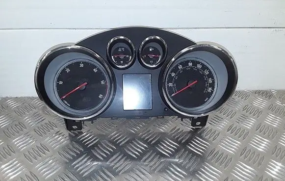 Opel Zafira C Speedometer (instrument cluster) 769317420u