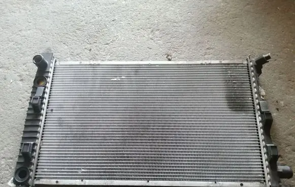 Mercedes-Benz Vaneo W414 Coolant radiator