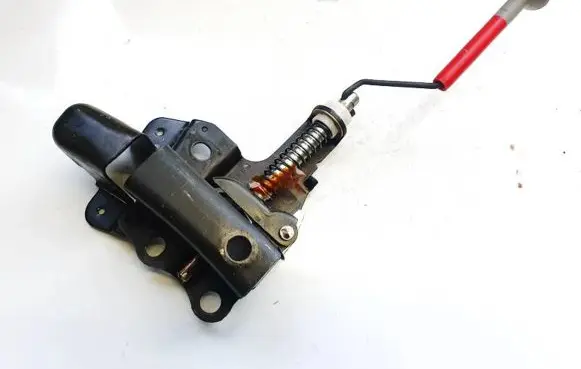 Nissan X-Trail T30 Seat back rest lock catch 