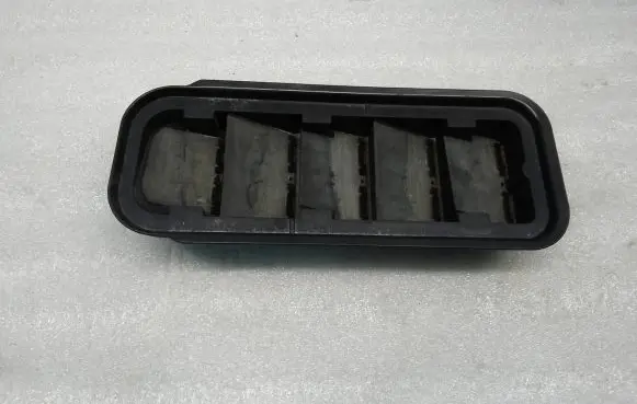 Volvo XC60 Quarter panel pressure vent 31449325
