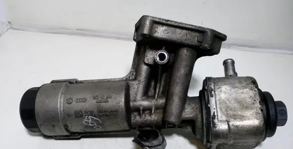 Volkswagen Sharan Oil filter mounting bracket 038115389