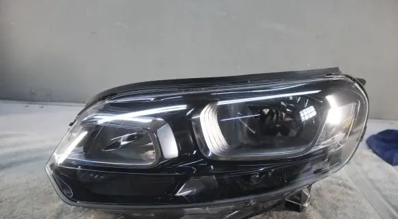 Citroen Jumpy Headlight/headlamp 0019707606 12EPL7781 9808567780