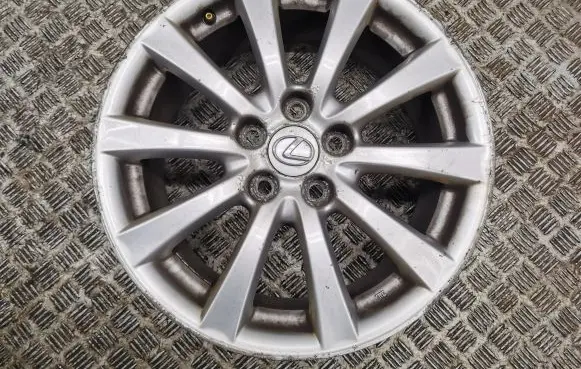 Lexus IS 220D-250-350 R17 alloy rim 