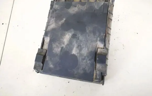 Volkswagen Touran I Fuse box cover 1k0937132f