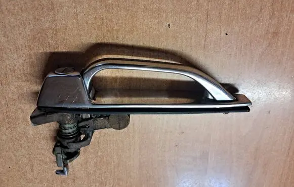 Mercedes-Benz SL R107 Front door exterior handle 1078931103