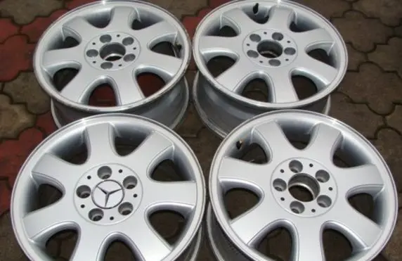 Mercedes-Benz CLK A208 C208 R16 alloy rim 