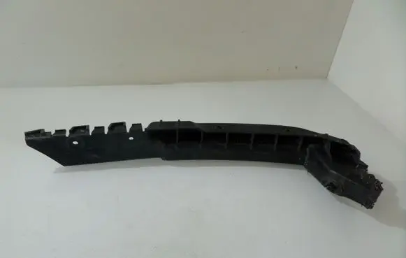 Skoda Octavia Mk2 (1Z) Front bumper mounting bracket 1Z0807183B