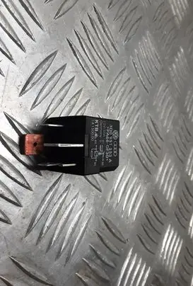 Volkswagen Touareg I Other relay 3D0951253A