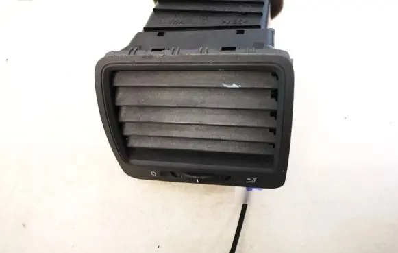 Volkswagen Golf V Dash center air vent grill 1k0819704