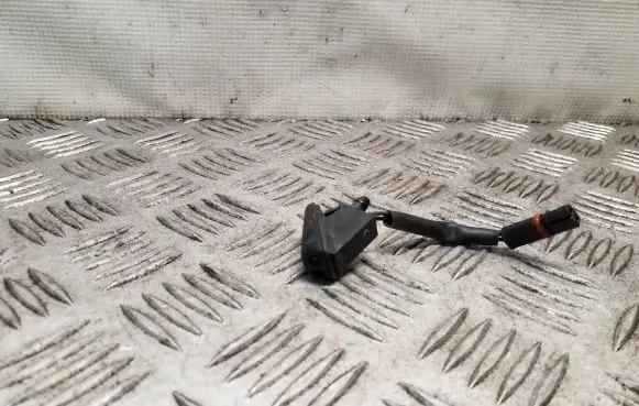 Mini One - Cooper Coupe R56 Windshield washer spray nozzle 7507527