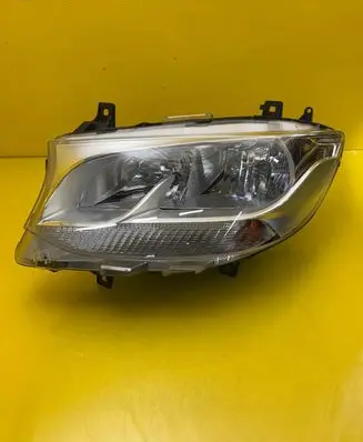 Mercedes-Benz Sprinter W907 W910 Headlight/headlamp A9109060000