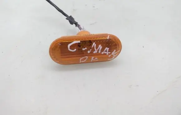 Ford Focus C-MAX Front fender indicator light
