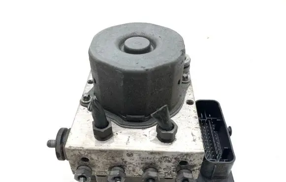 Mercedes-Benz A W176 ABS Pump A0084317512