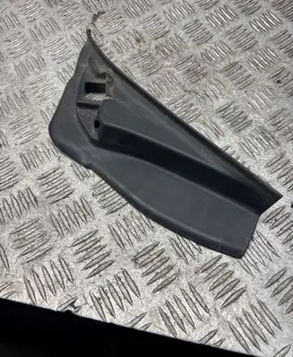 BMW 5 G30 G31 G38 Tailgate/trunk side cover trim 7390425