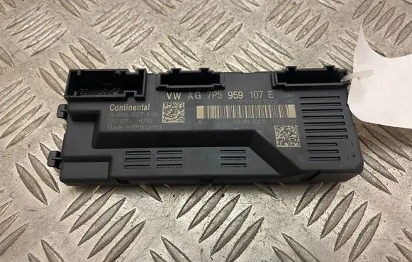 Porsche Macan (95B) Tailgate/trunk control unit/module 7P5959107E