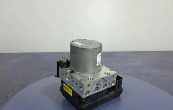 Hyundai Tucson TL ABS Pump 58920-D7520