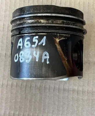Mercedes-Benz CLA C118 X118 Piston 0834A