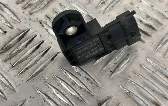 Maserati Ghibli Air pressure sensor 0281006028