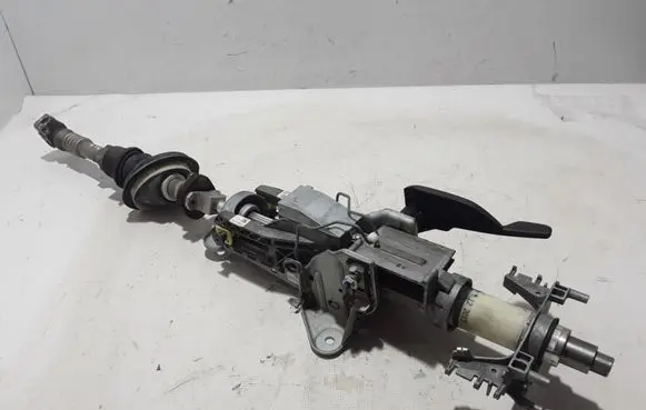 BMW 5 F10 F11 Steering column universal joint 6795346