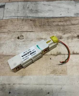 Volvo XC90 Airbag deployment crash/impact sensor 8651755 008932