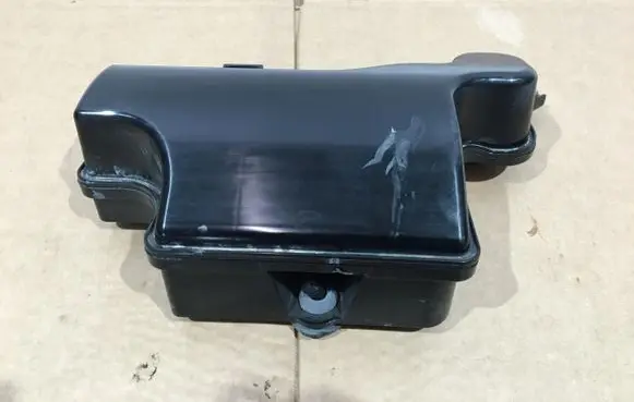 Honda HR-V Intake resonator 