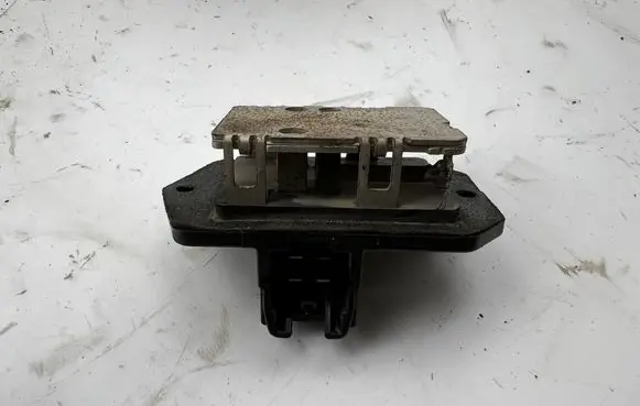 Toyota RAV 4 (XA20) Heater blower motor/fan resistor