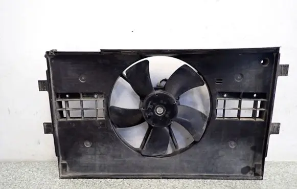 Mitsubishi Lancer VIII Air conditioning (A/C) fan (condenser) 