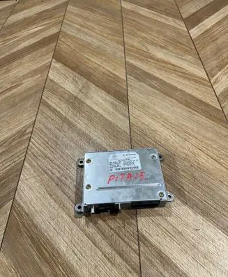 Mercedes-Benz R W251 Bluetooth control unit module A2118703226 DM70661870