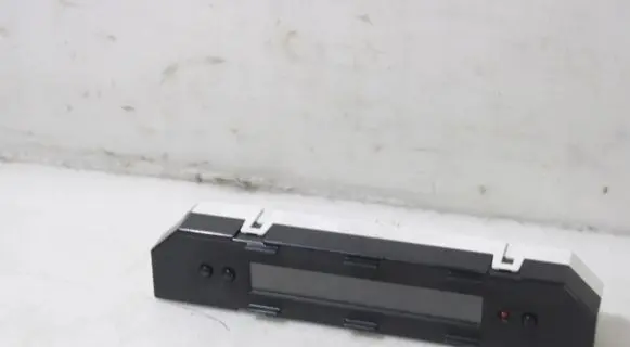 Suzuki Swift I Screen/display/small screen