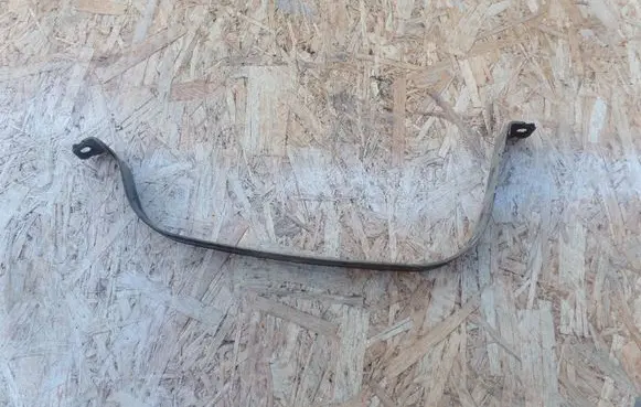 Opel Corsa D Fuel tank mounting bracket 13266358
