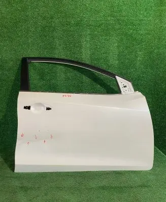 Nissan Pulsar Front door H01003ZL0C