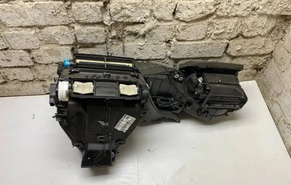 Audi A3 S3 A3 Sportback 8P Interior heater climate box assembly 8P1820003N