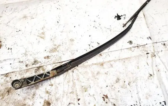 Honda FR-V Front wiper blade arm