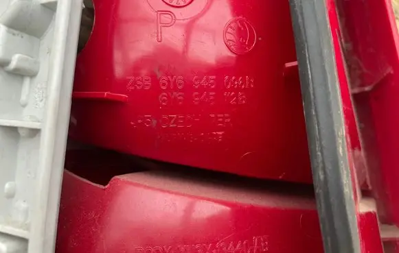Skoda Fabia Mk1 (6Y) Rear/tail lights 6Y6945096B 6Y6945112B