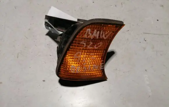 BMW 5 E34 Front indicator light 15524