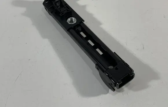 Volkswagen Golf Plus Seat belt adjustment motor 1T0857819A