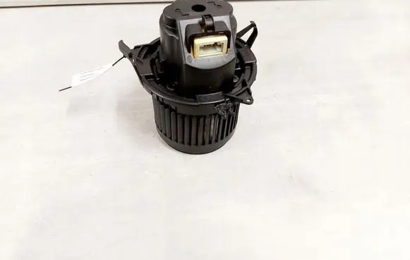 Renault Captur Heater fan/blower 5R5833500