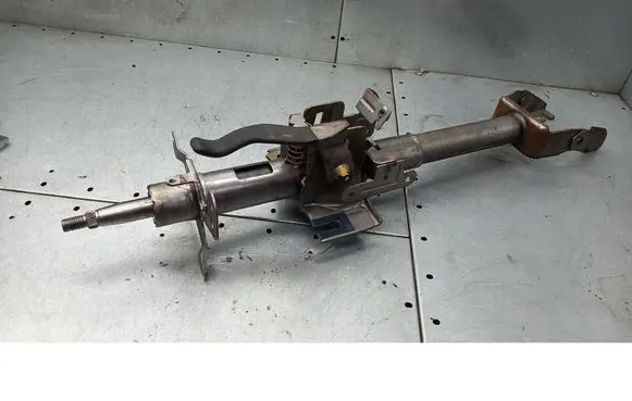 Steering wheel column trim