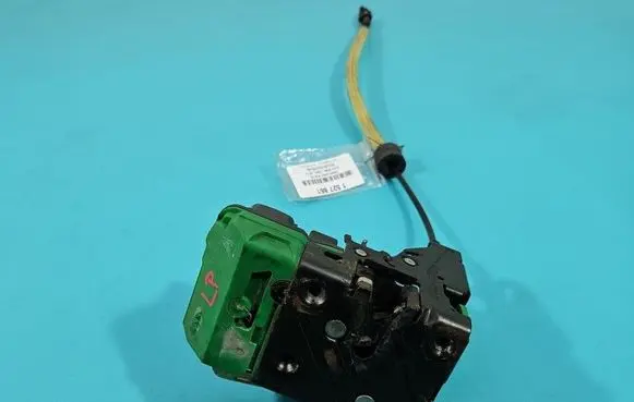 Volvo XC90 Front door lock 30634618 IMPRK1527861
