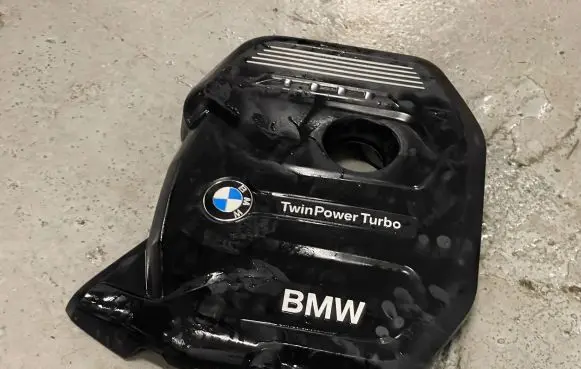BMW 4 F36 Gran coupe Engine cover (trim) 8621822 1112 16208310
