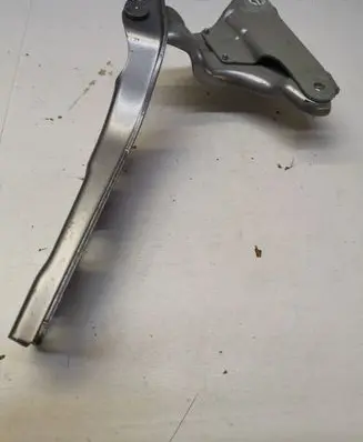 Peugeot 308 Engine bonnet/hood hinges 9835298880