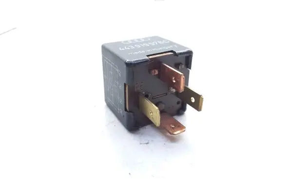 Volkswagen PASSAT B5 Hazard warning light relay 443919578C